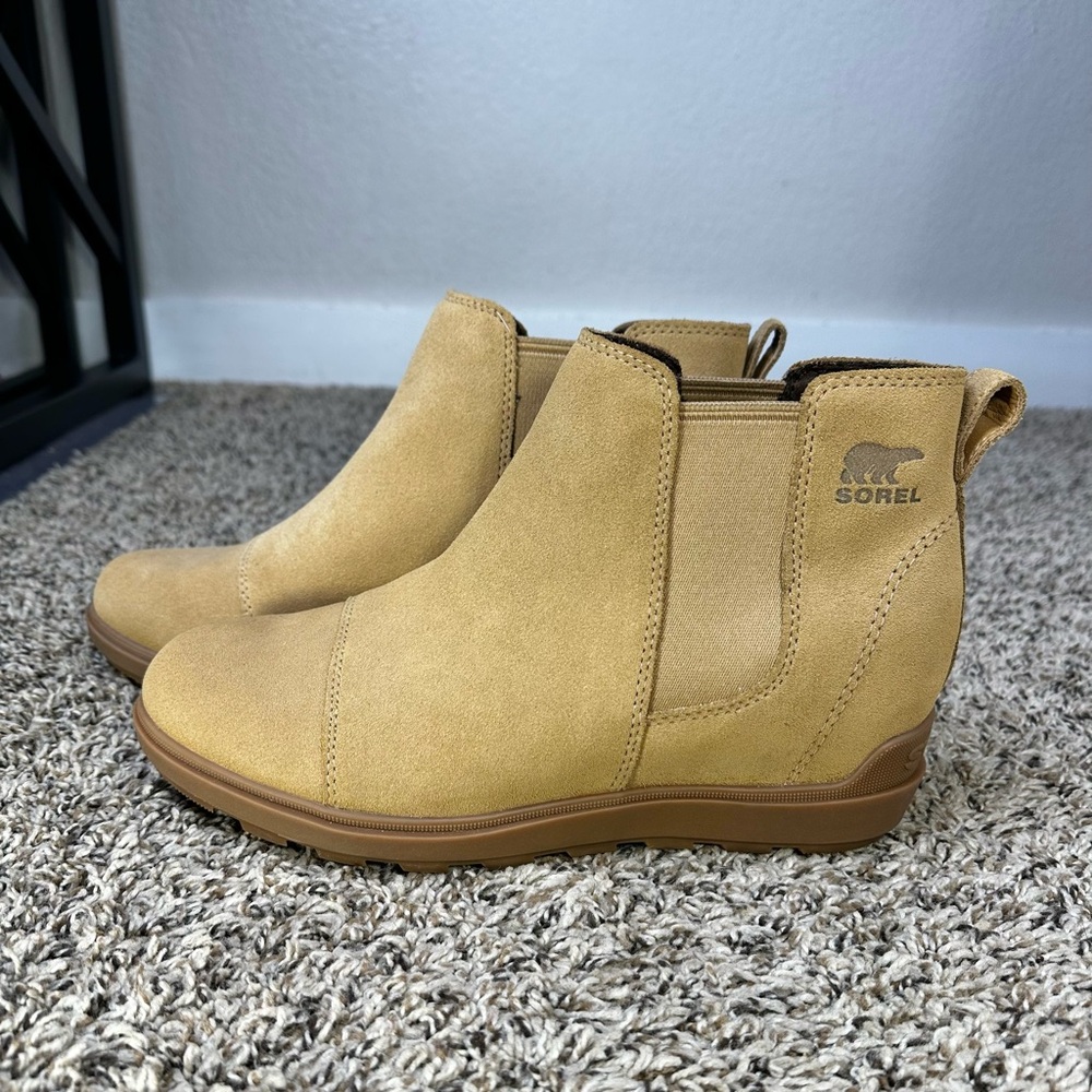 Sorel Women's Evie II Chelsea‎ Boots Size 10.5 Caribou Buff Gum Leather Suede